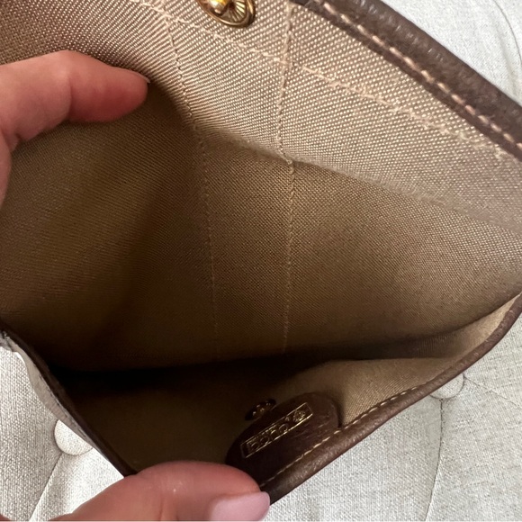 Gucci AUTHENTIC Sherry line pouch. - Picture 8 of 9